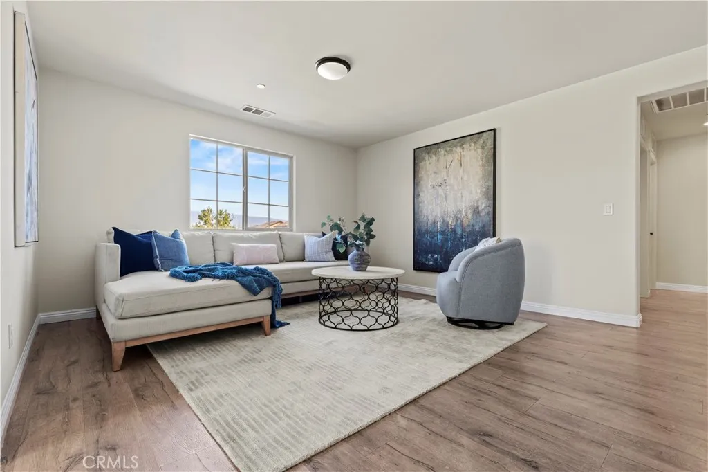 11102 Duran, Jurupa Valley, California 91752 home-pic-25